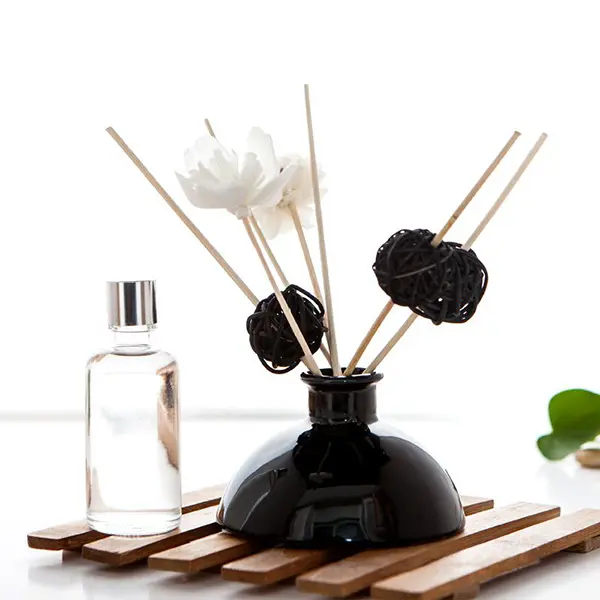 black and white pillar candles